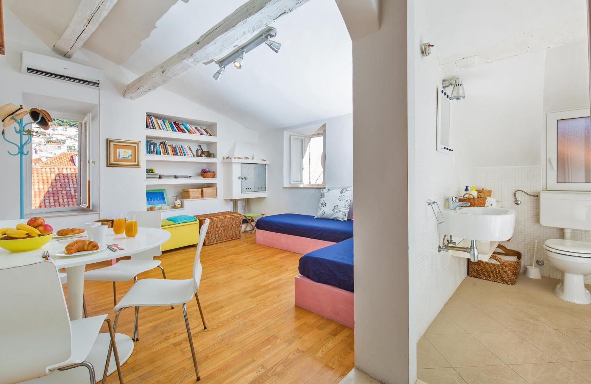 Arty Apartments In The Heart Of Dubrovnik By Irundo Luaran gambar