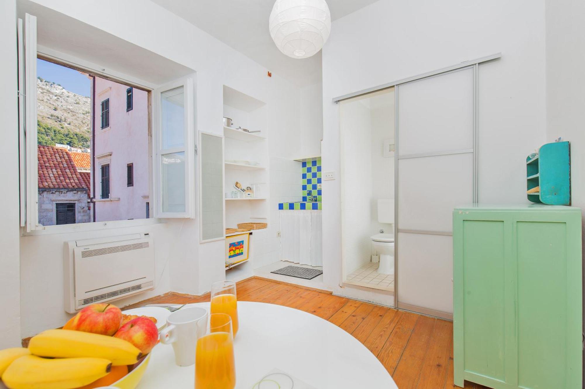 Arty Apartments In The Heart Of Dubrovnik By Irundo Luaran gambar