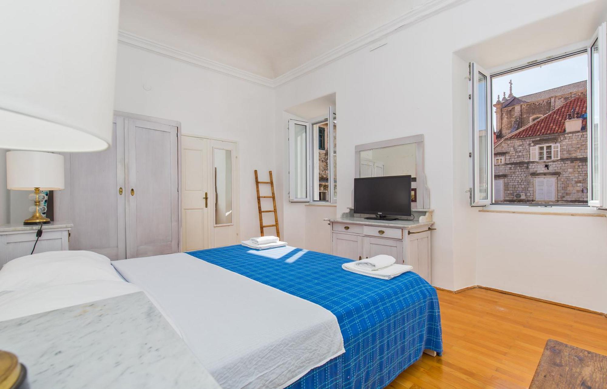Arty Apartments In The Heart Of Dubrovnik By Irundo Luaran gambar