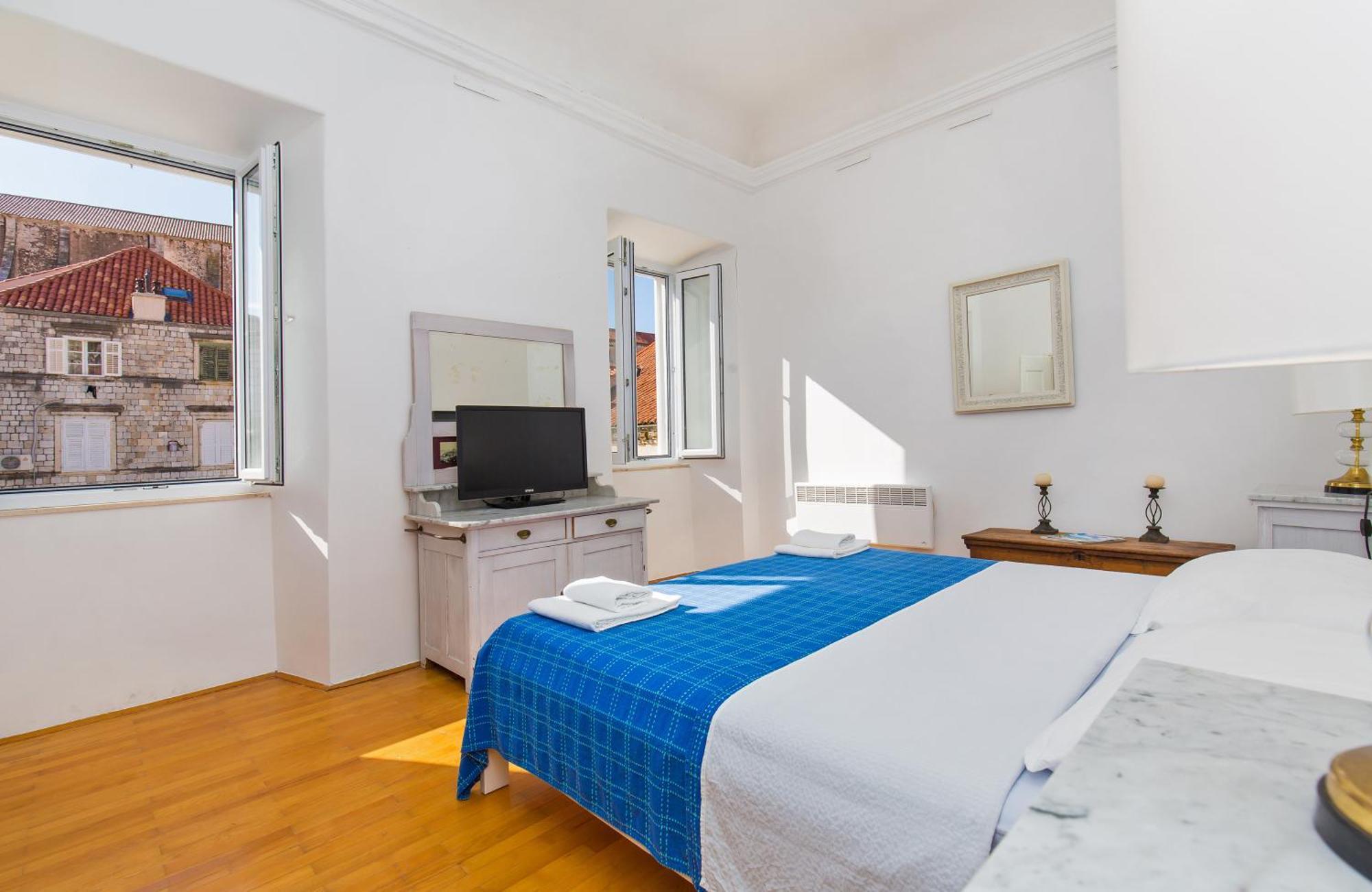 Arty Apartments In The Heart Of Dubrovnik By Irundo Luaran gambar