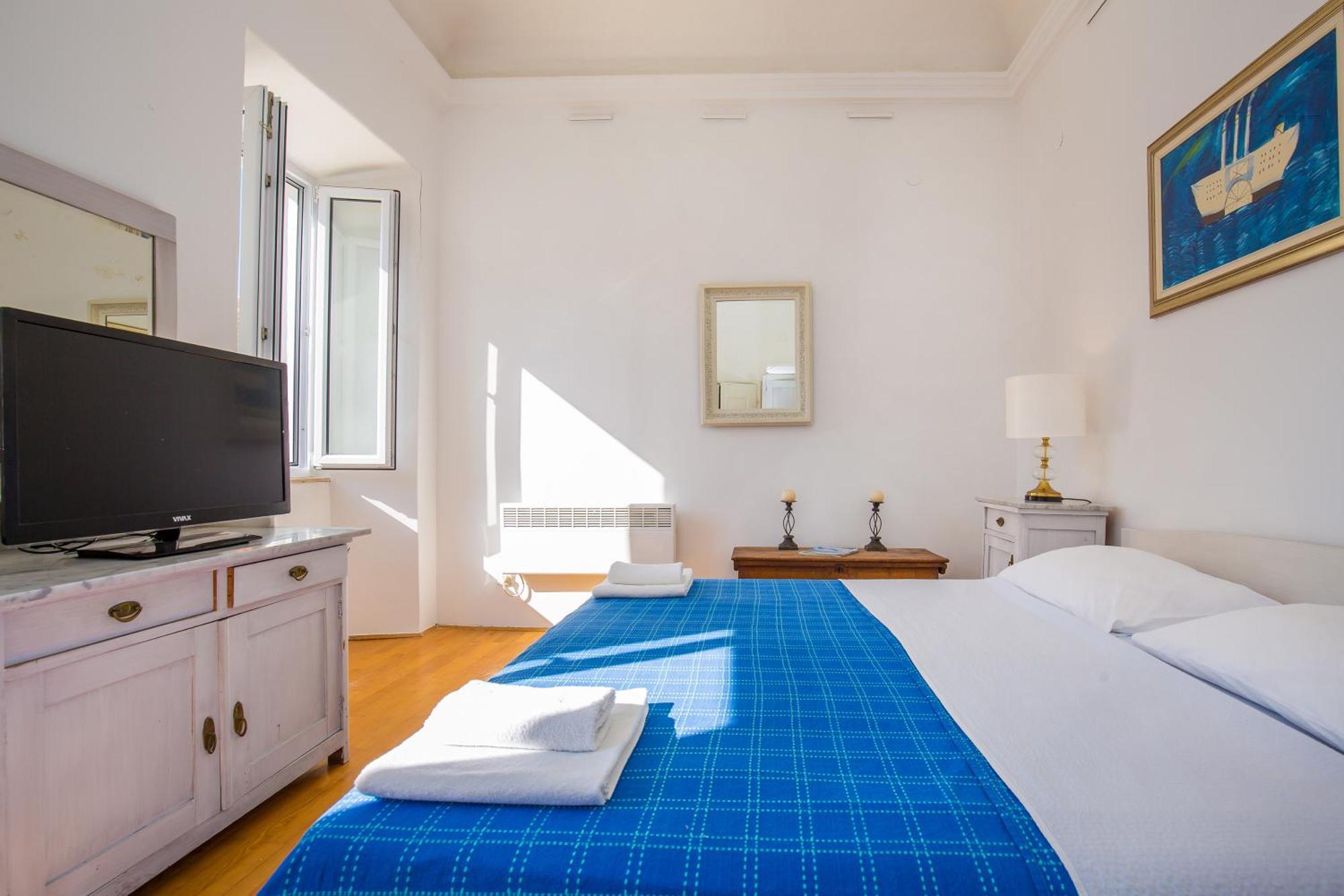 Arty Apartments In The Heart Of Dubrovnik By Irundo Luaran gambar